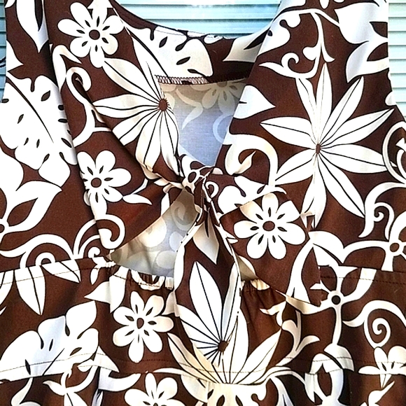 Charming London Time White & Brown Floral Dress - Size 12P - For Any Occaccion! - Picture 3 of 8